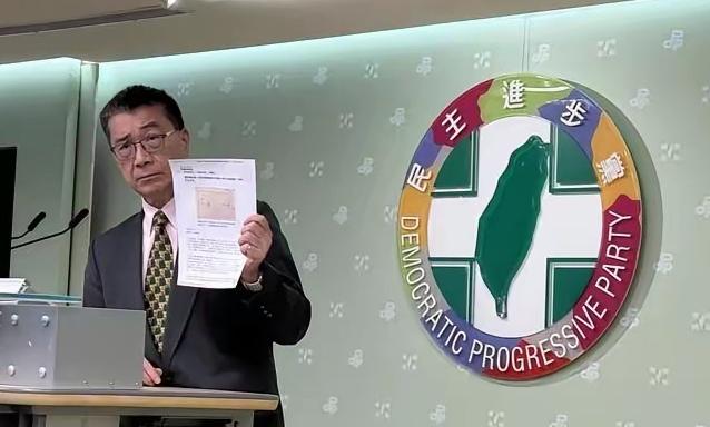徐国勇又搞事！

徐国勇这事做得没意思
拿老蒋几十年前的手谕说事
专门挑半句话来