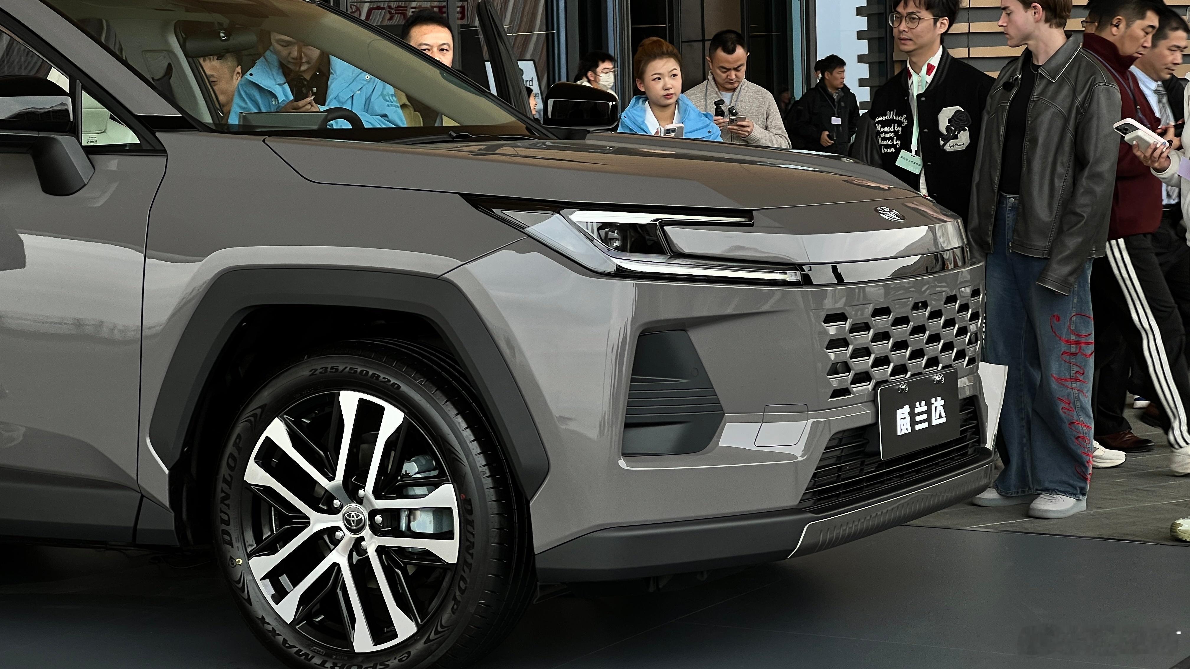 新一代广汽丰田威兰达正式上市15.98万元真的是把传统油车的底线亮出来了更低的油