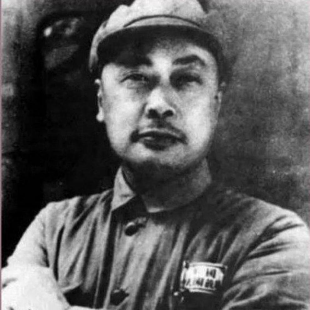 陈毅元帅家风太好！儿子7岁上学隐瞒身份，一瞒就是6年
 
1950年，陈毅7岁的