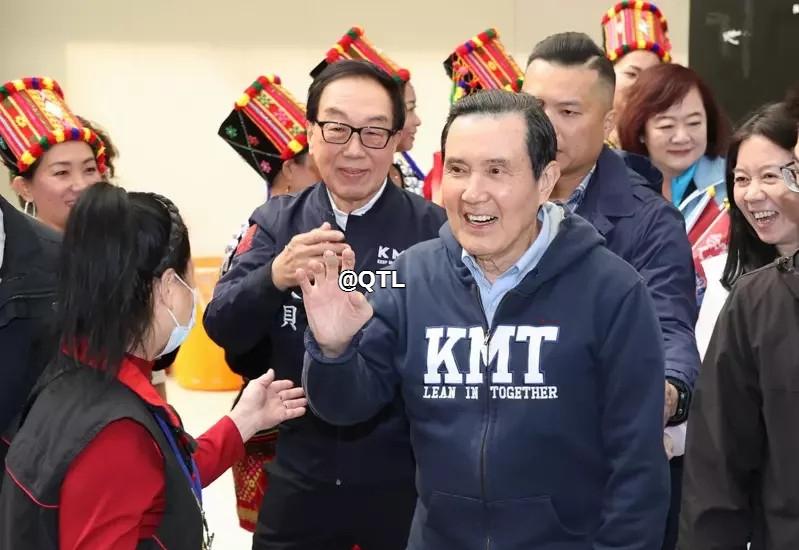 马英九反击了，怒批民进党“抹红”。马英九接受德国之声专访时说，就两岸关系而言，必