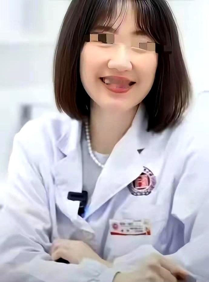 案子告破，终究是曾医生错付了真情。

曾医生多年来一直保持单身生活，或许是倦于一