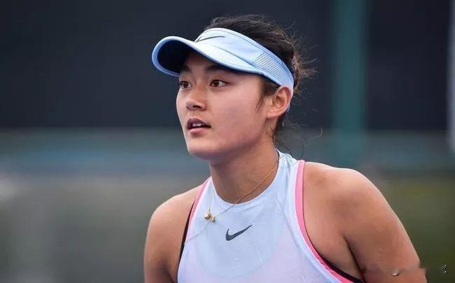 WTA500布里斯班首轮
王雅繁46,02ret加里宁娜
新赛季首场比赛就遭遇退