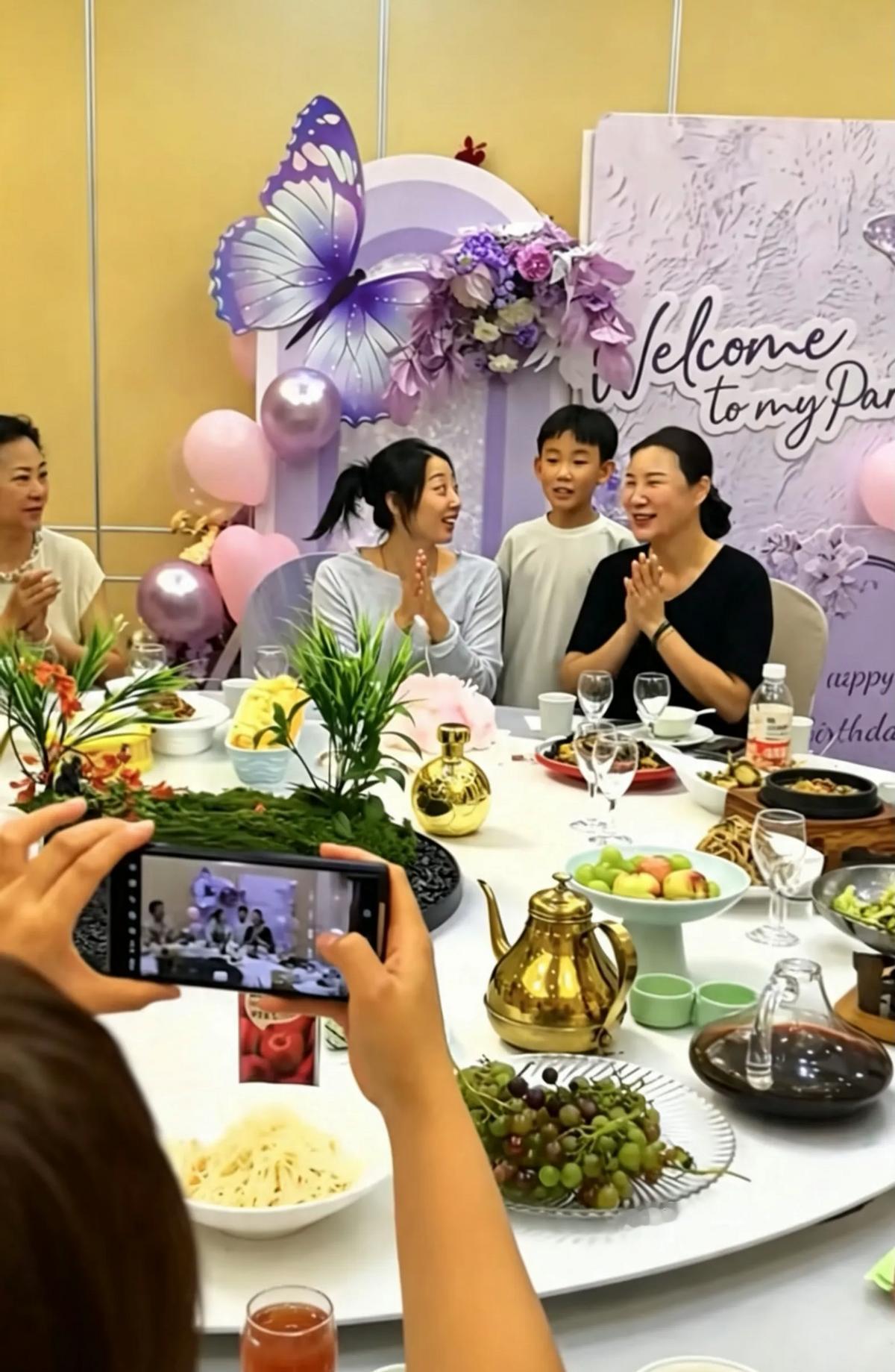 34岁副教授生日宴，放弃稳定铁饭碗，再战意大利豪门？
姚迪今年34岁，生日那天在