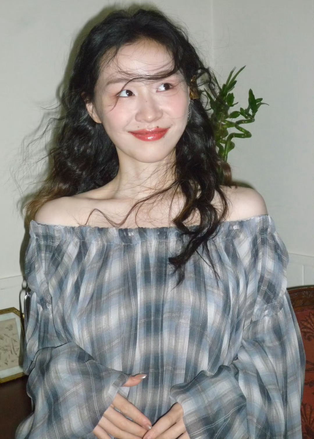 金靖的故事张口就来 金靖随口讲的童年片段太戳人！上海老房子的凉水、姑姑家的热水香
