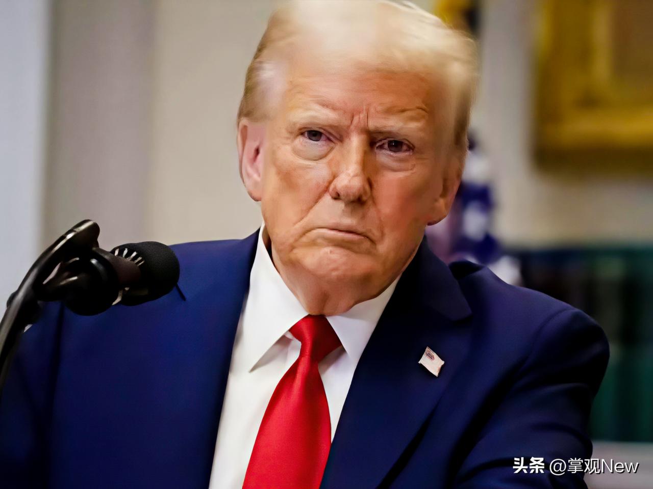 特朗普睡了，世界终于清净了。从昨晚开始，由于这位美国总统的胡言乱语，全球投资市场