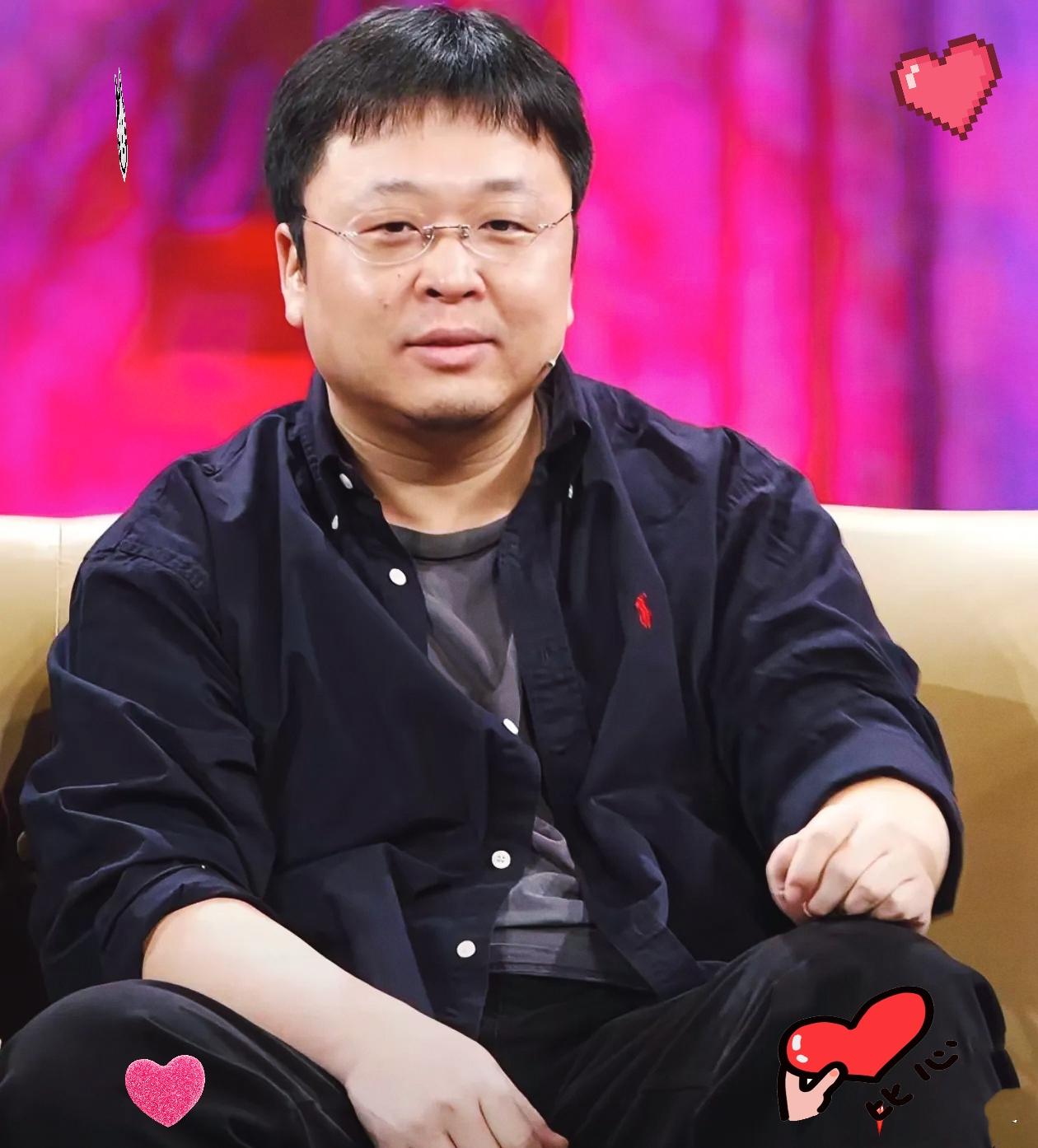 罗永浩是真给所有男人上了一课，
找老婆，漂亮和家境真没那么重要！
 
当初他欠6