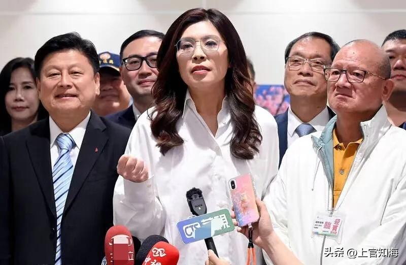 蓝营四个县市面临压力，郑丽文首度回应辞职问题！从此次县市角逐开始以来，新北、彰化