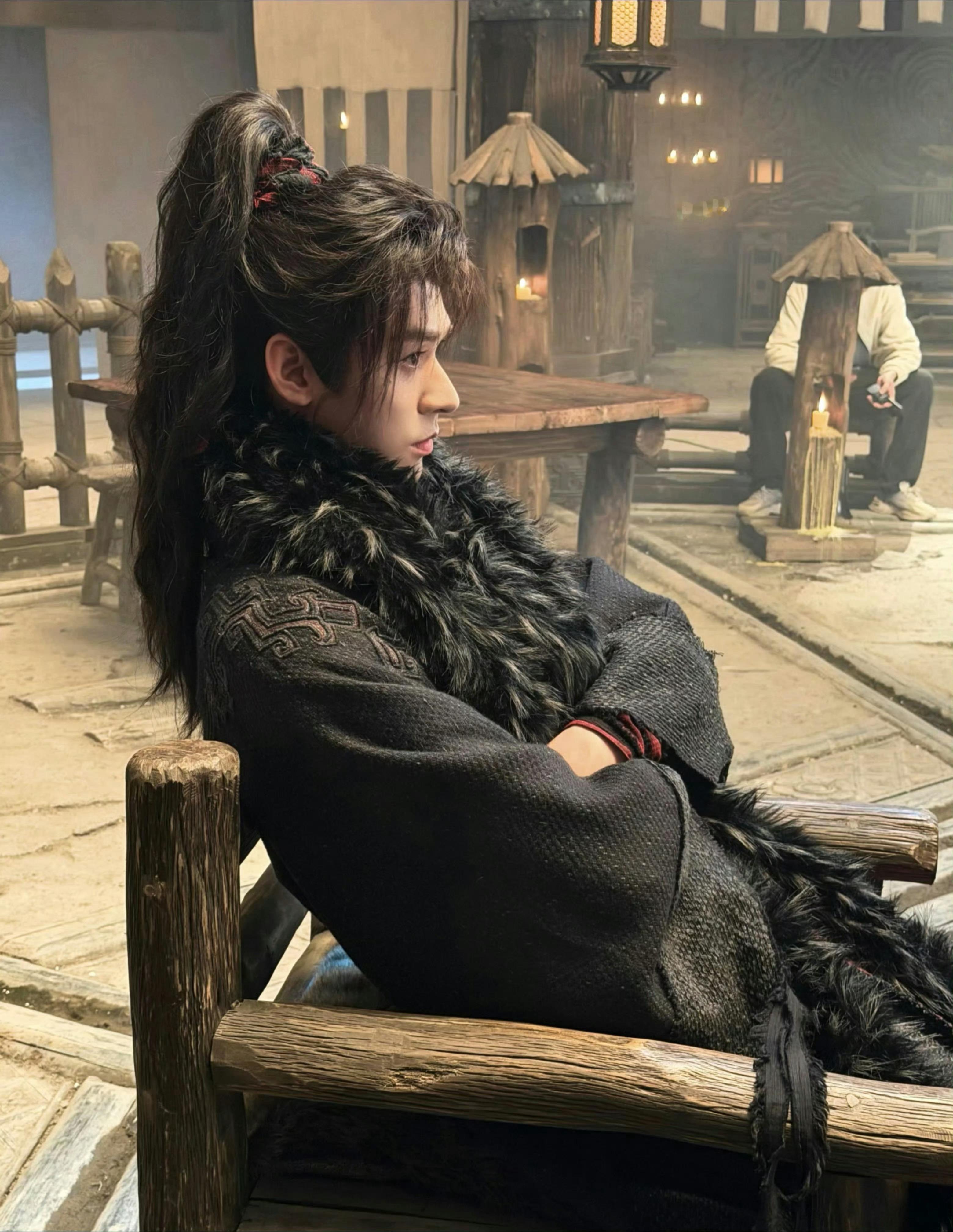 龚俊《凤舞九天》新物料live这次是冥思“凤”想的小凤侧脸也好优越精致的陆小凤，