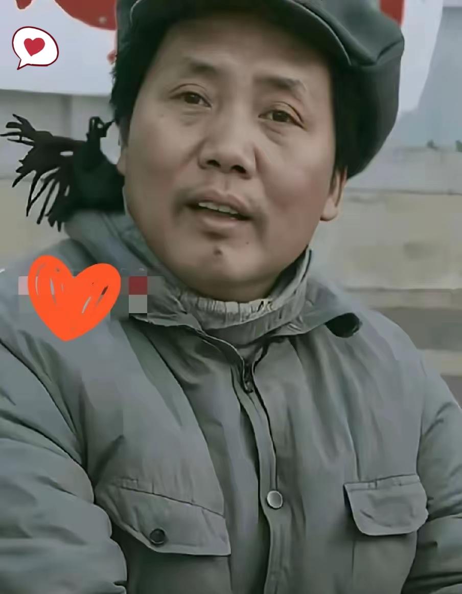 看到这张照片
我心潮澎湃
毛主席一生奉献令人动容！

这张憔悴的神情背后，有着怎