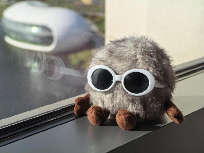 看了评测种草了华为新出的陪聊AI玩具“智能憨憨”今天也是顺利抢到了要是刘亦菲这个