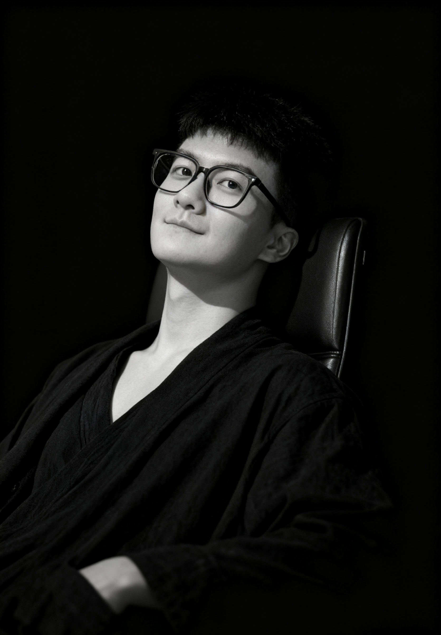 完全尊重自己会变得幸福完全尊重自己，意味着接纳自己的全部。比如，也许你觉得自己不