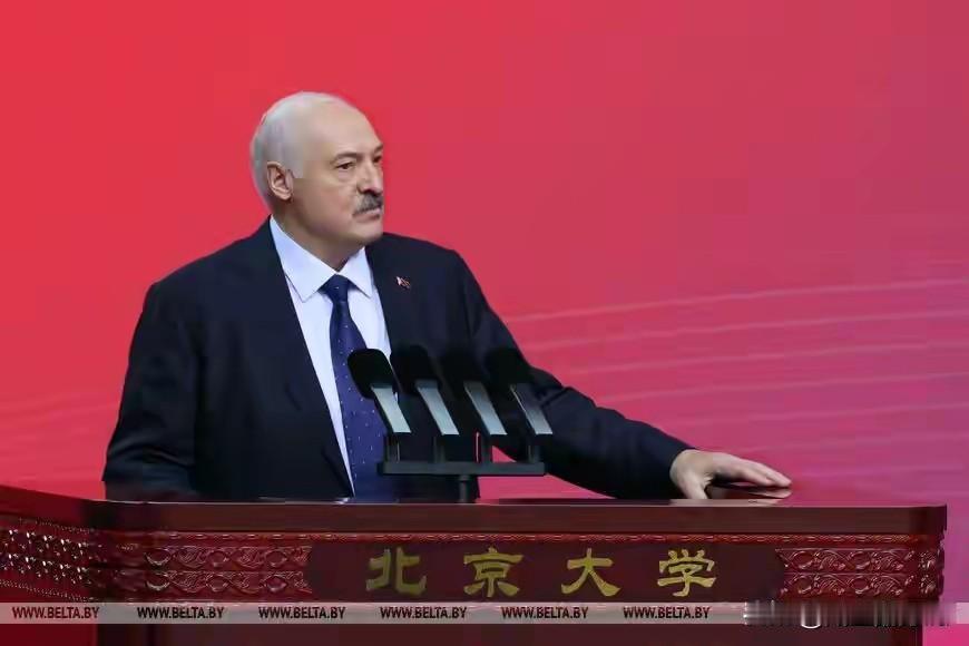 你说卢卡申科有没有可能是为了替普京传话呢？

毕竟普京的身份有点敏感，此时俄乌也