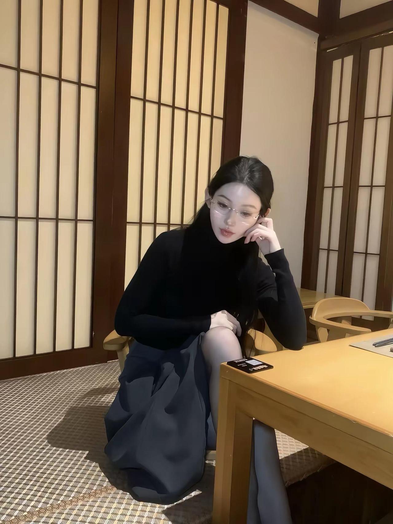 比女人可爱比女孩成熟 姐系穿搭  姐姐感