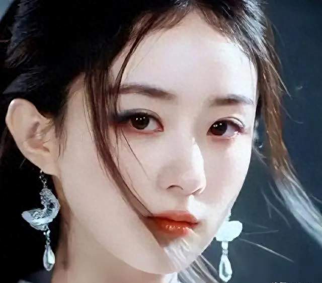流量换不来位置：辛芷蕾威尼斯封后登顶，赵丽颖跌出四大花旦