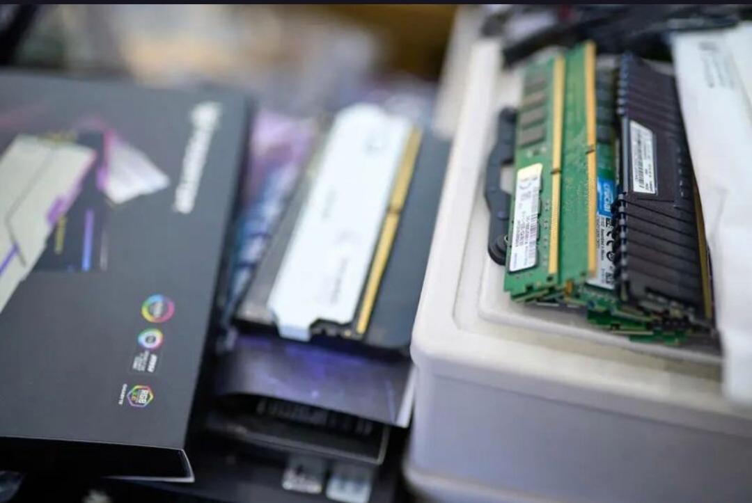 2026年1月，存储行业迎来了一场涨价风暴，三星和海力士的DRAM报价上涨70%