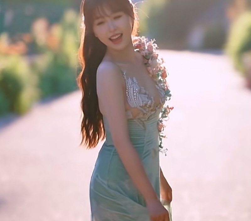 虞书欣也该身材管理一下了吧 ​​​