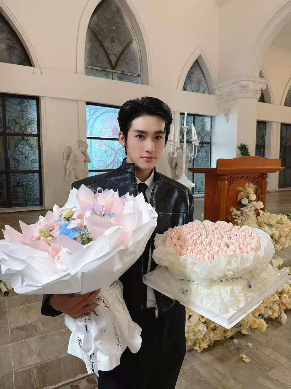 小雨妖妖和真水无香你俩咋不老