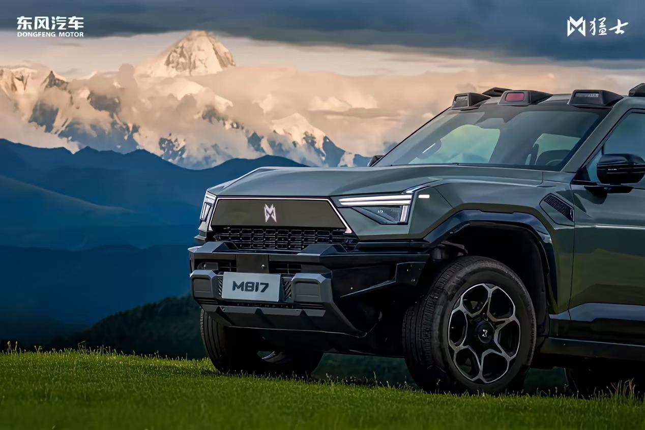 我儿子最近捉大了！
这几天就想换台越野车，说是轿车开着太憋屈了，偷着看了捷途纵横