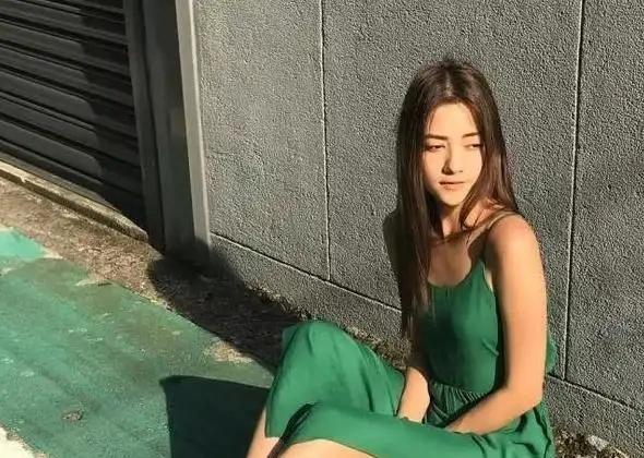看了娜然18岁树林照，才懂她凭什么从15000人里杀出来！为演妲己签保密协议沉寂