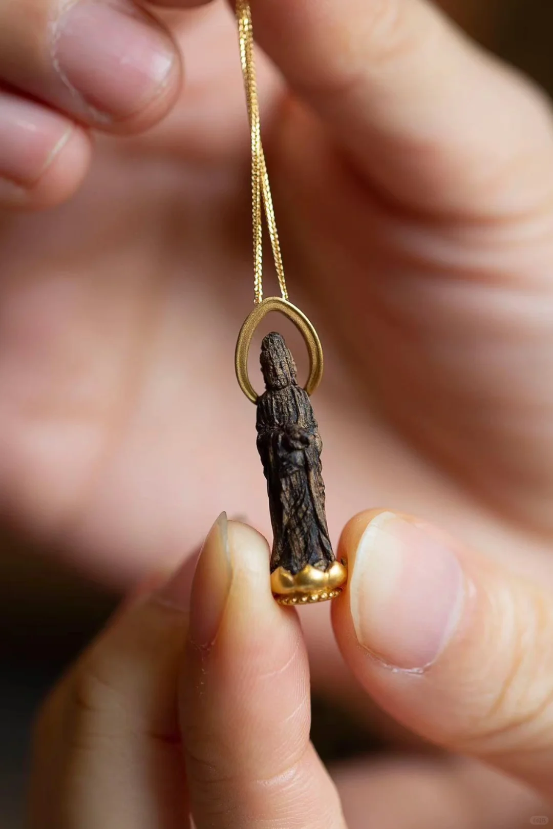 精品沉香观音随身佛，必须入这款沉香护身符