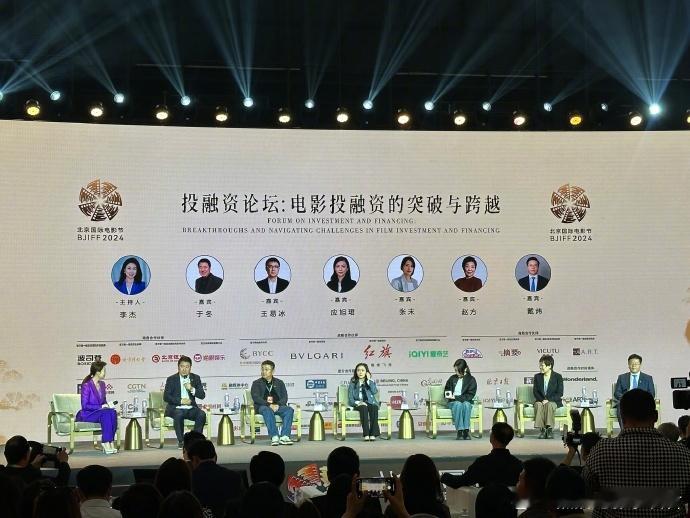 于冬透露《红海行动》续集《蛟龙行动》是今年投资最大的影片，不逊于好莱坞。博纳影业