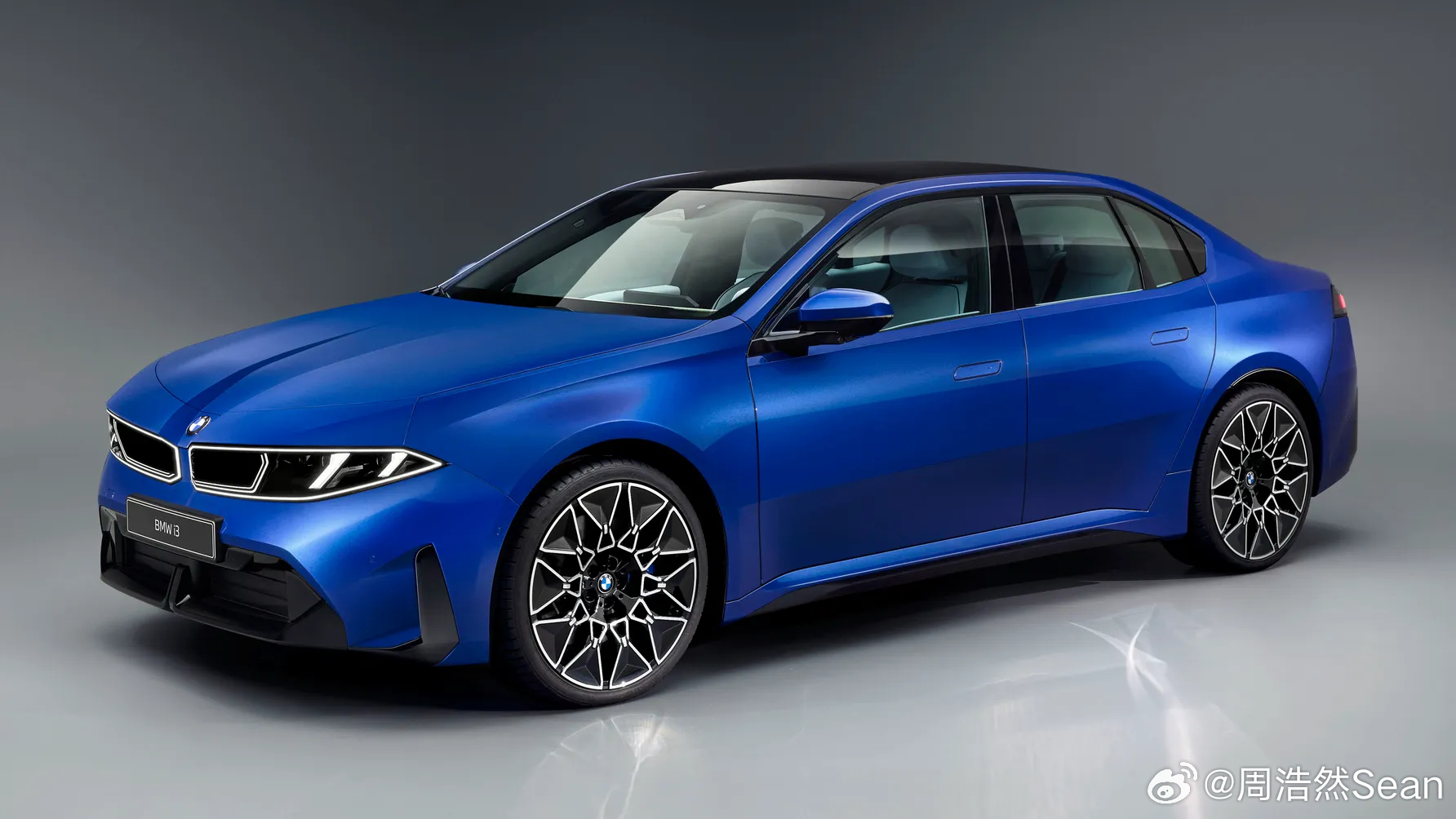 宝马全新的Neue Klasse设计风格非常成功。我认为是BBA三家里唯一为自己