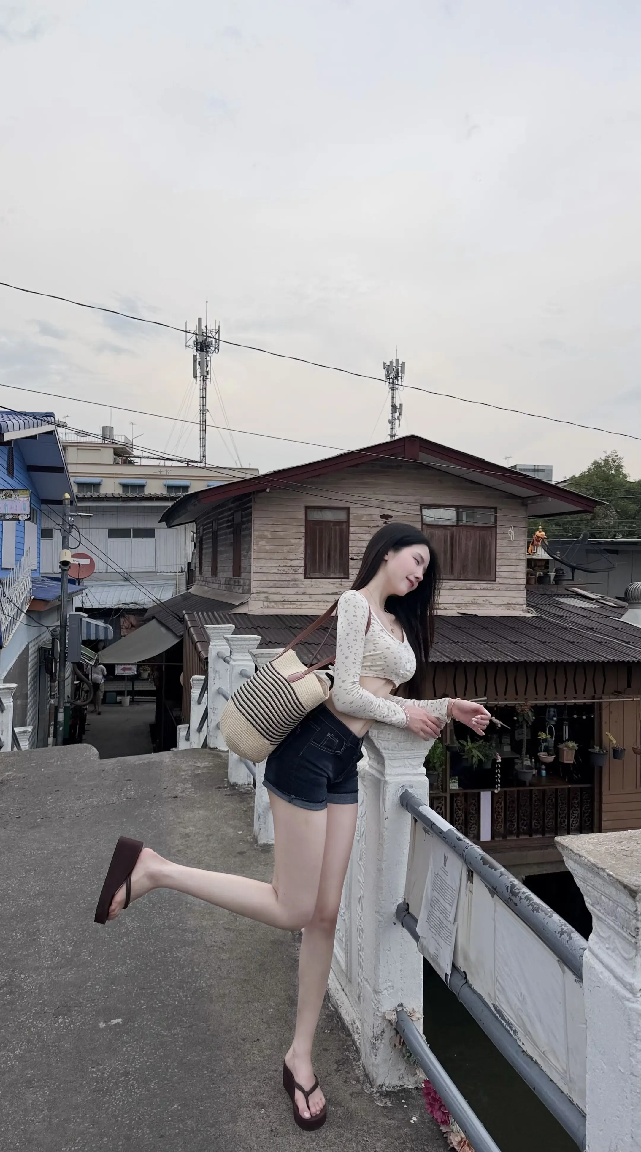 泰兰德夏天永不停歇。