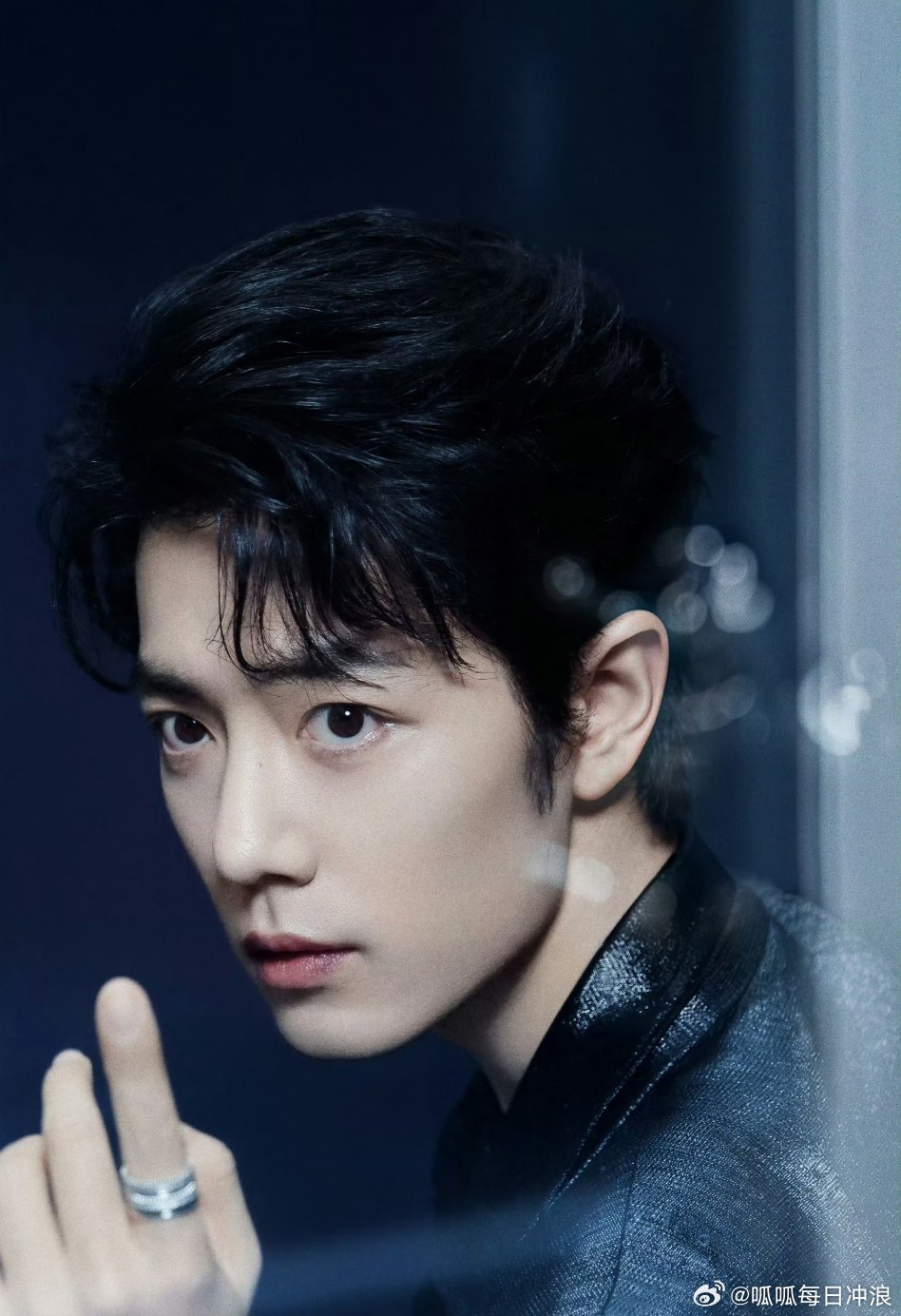 肖战电视剧品质盛典出图，是不是超帅