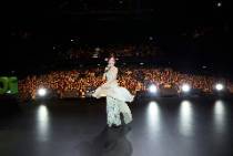 虞书欣工作室马来西亚出图虞书欣工作室活动出图 虞书欣工作室出图欣欣子也太美了吧~