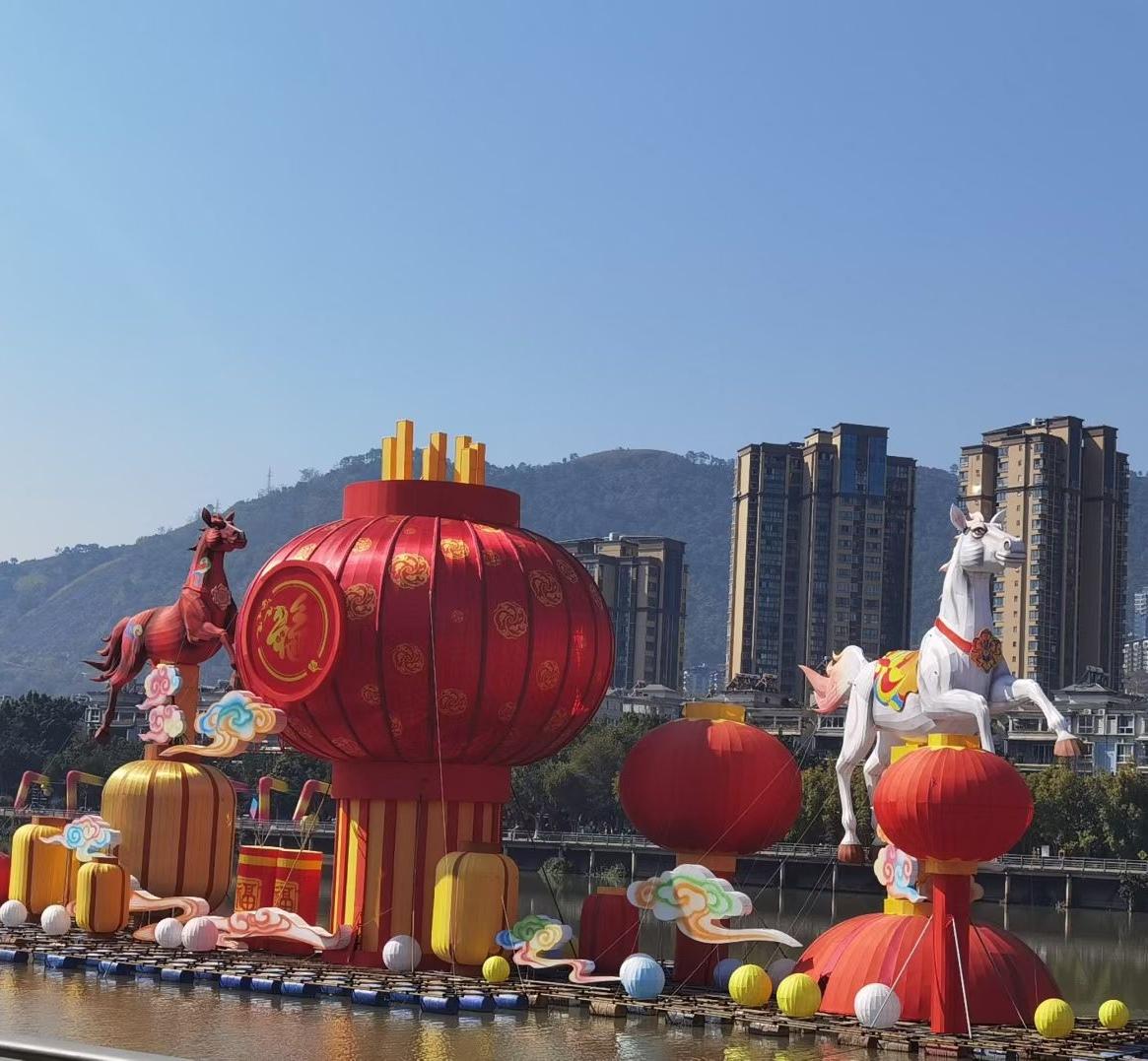 新年照顾好自己才是正理

在网上看见很火的一段话：“健康就是存款，快乐就是利息。