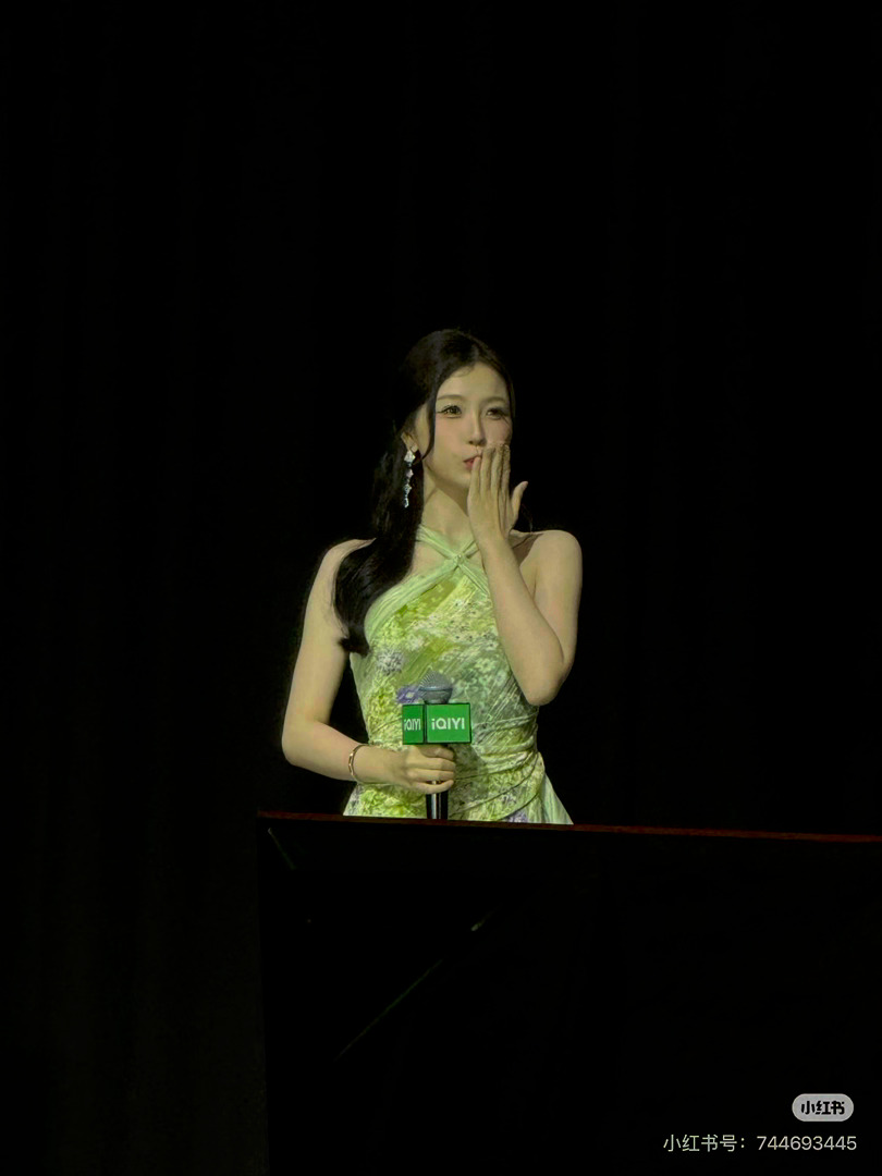 今天出席马来西亚线下活动的虞书欣 