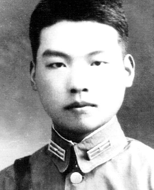 1949年，国民党将领张治中在中南海偶遇一位故人，惊诧万分："老弟也投诚了？"周
