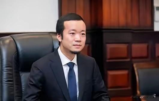 特快，就在刚刚，特朗普在社交媒体宣布电诈大佬陈某志在美国强大的压力下在柬埔寨落网