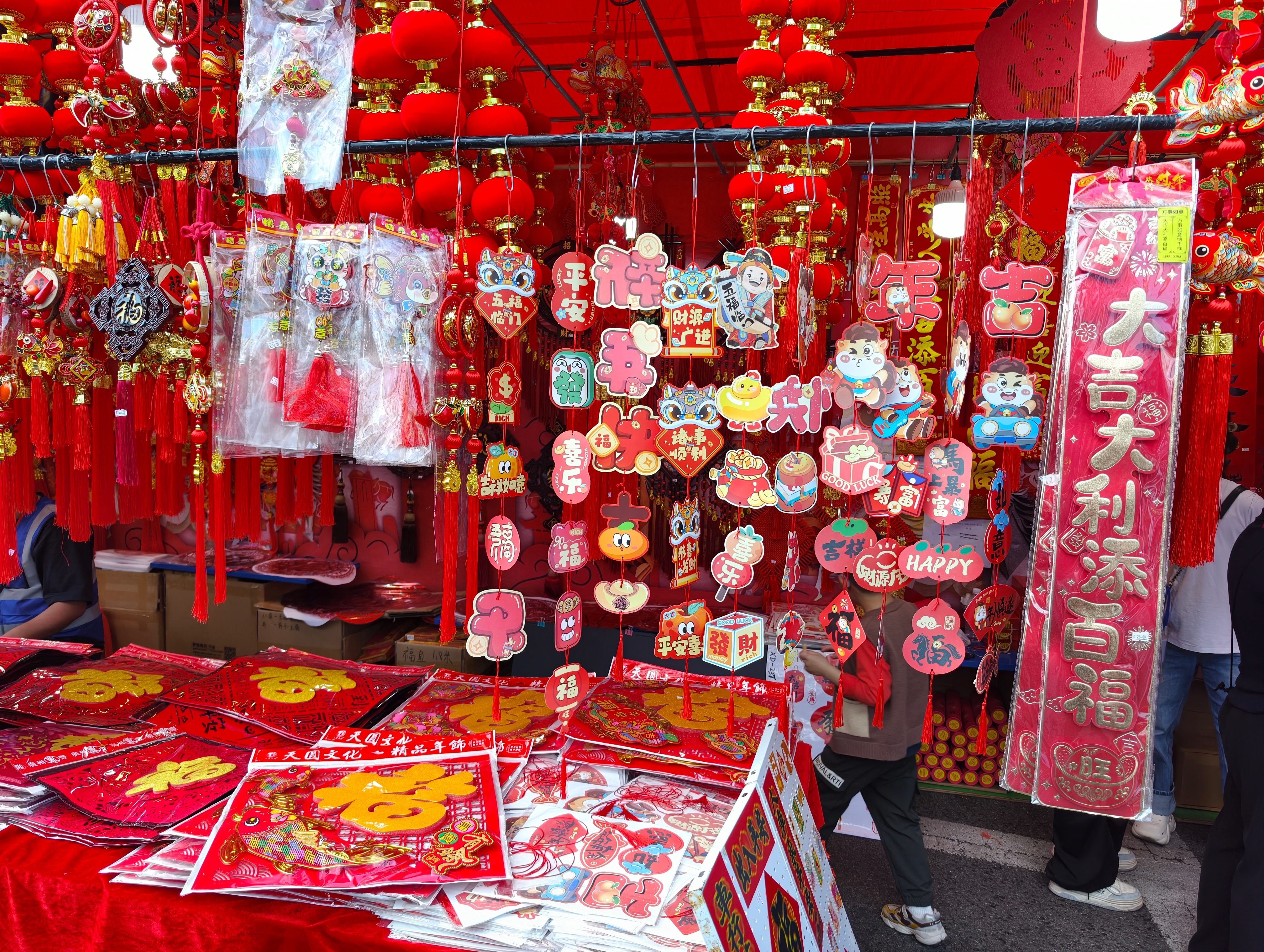 感受一下南方传统花市的春节氛围 