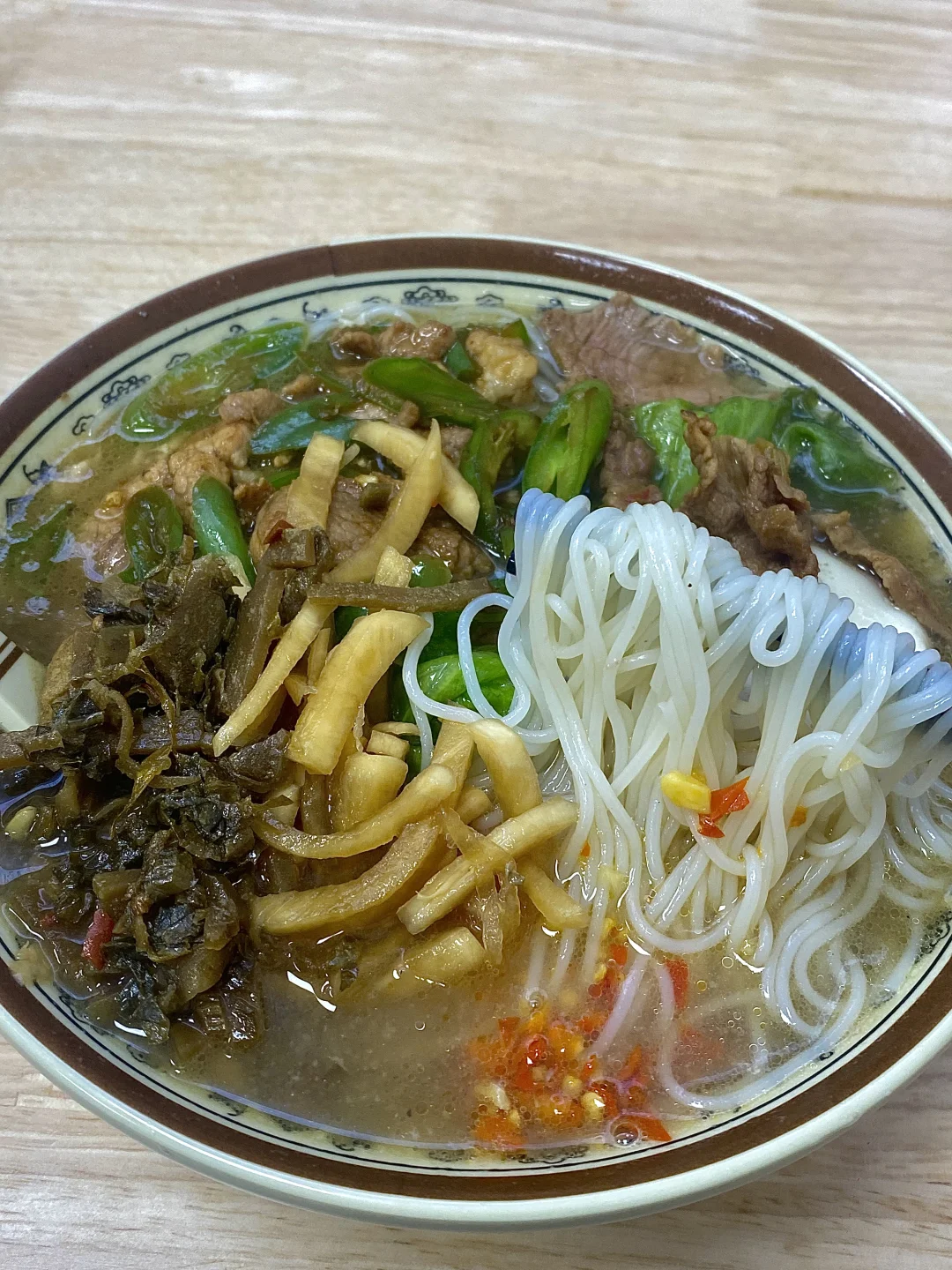 在东莞吃到杀猪粉了🤤19:26上的…19:39空了