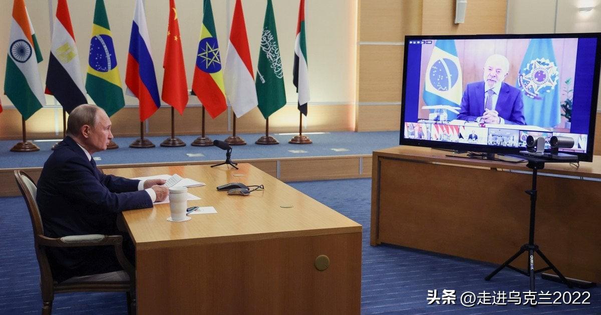 普京索契驻留期间，无人机突袭，克里姆林宫紧急回应


9月9日凌晨，索契遭无人机
