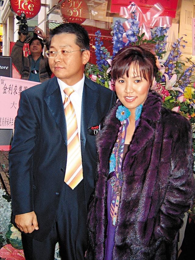 90年代玉女歌手黎瑞恩（小恩子）当年在事业高峰的阶段与金利来集团主席曾宪梓的儿子