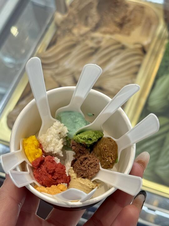 福州……现在试吃都这样了吗…………