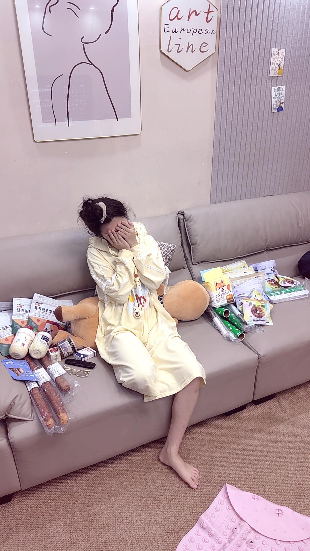 下半辈子算是和狗脱不了干系了！一天下来样品这么多，根本忙不完！希望更多...