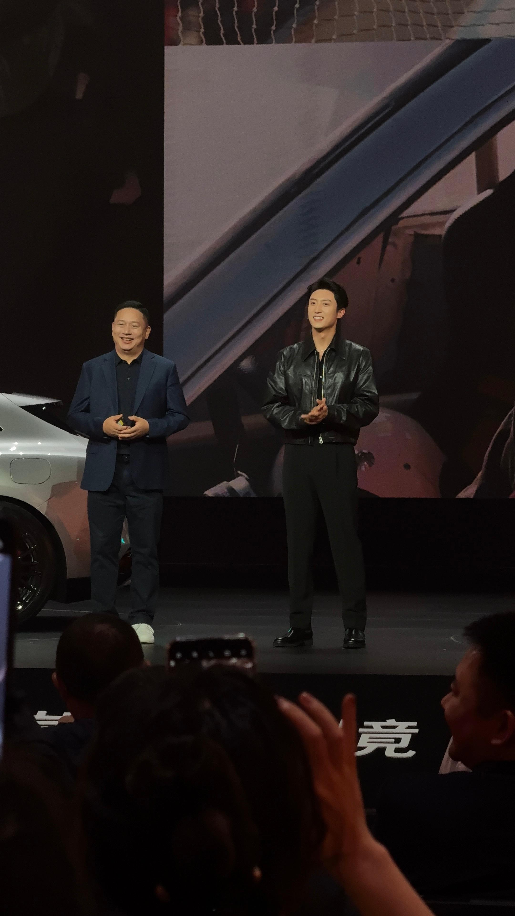 启境汽车品牌发布会暨GT7首秀黄sir是真有范儿，能让男生都认可的帅，那是真的帅