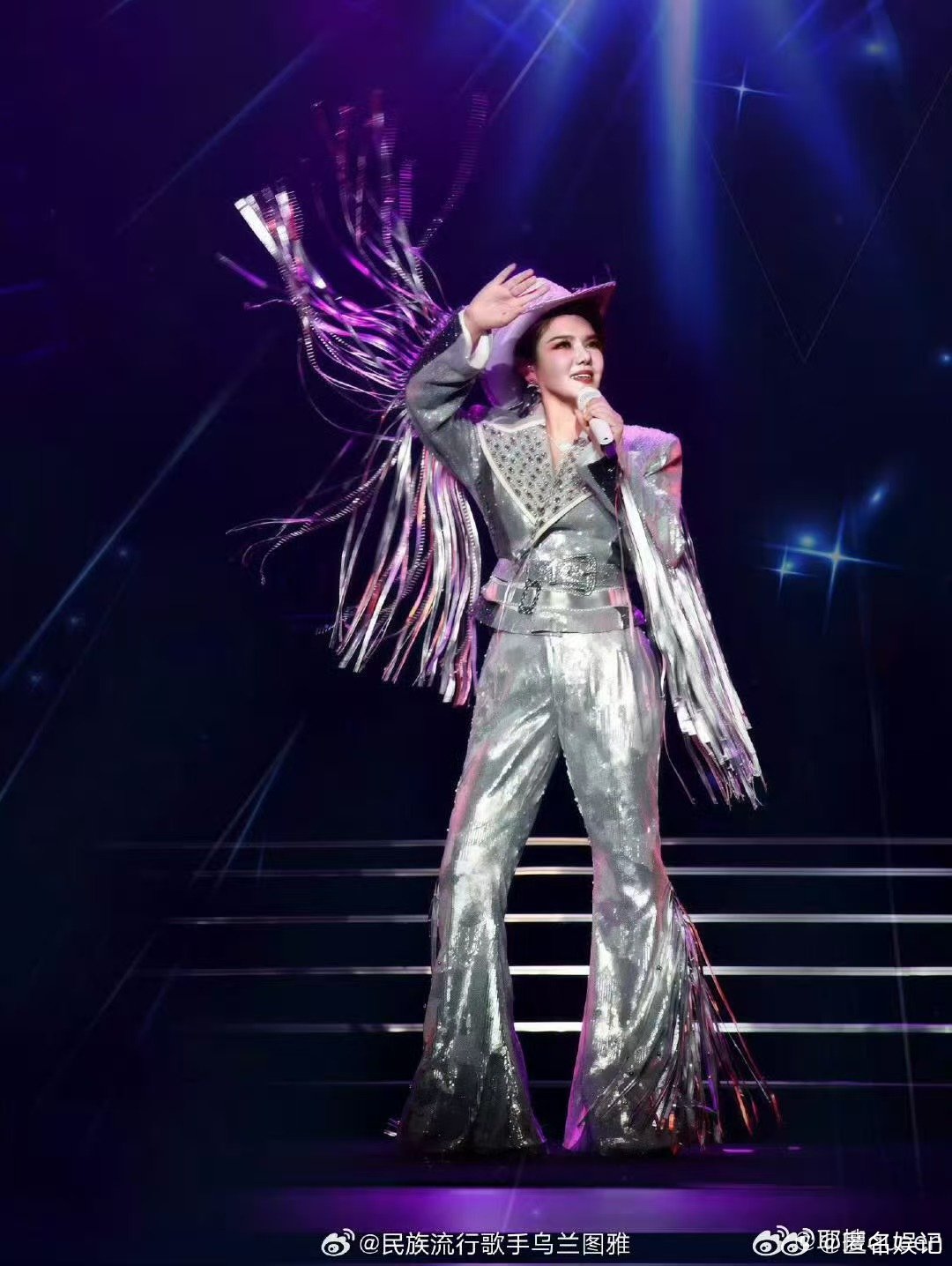 乌兰图雅微博投票第一乘风初舞台直播乘风2026乌兰图雅初舞台表现太亮眼，稳定唱功