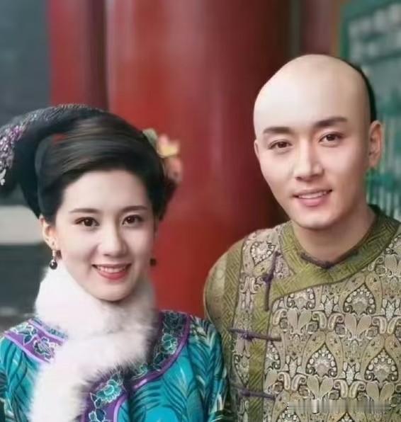 重温甄嬛传 才发现孟静娴死后胖橘才敢动果郡王
 
突然理清一个关键细节，原来胖橘
