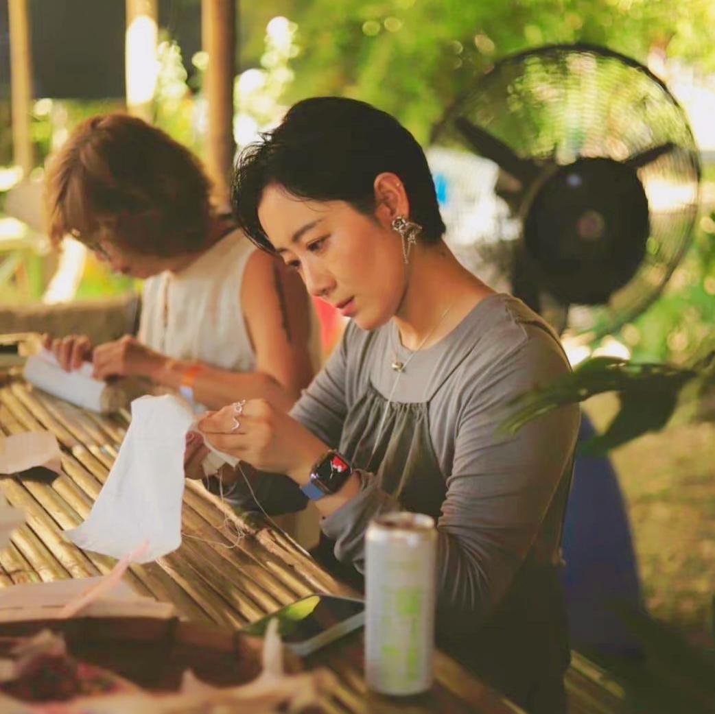 人多到中年：从今天开始这样做，
你永远不会再变穷，我是我，你随意。两年前，我陷入