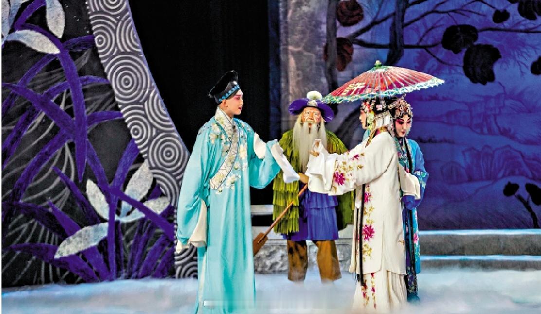 「七日談｜澳门 篇：一生愛一事 … 《香港大公報》訊：文/穆欣欣一個寫作者的文字