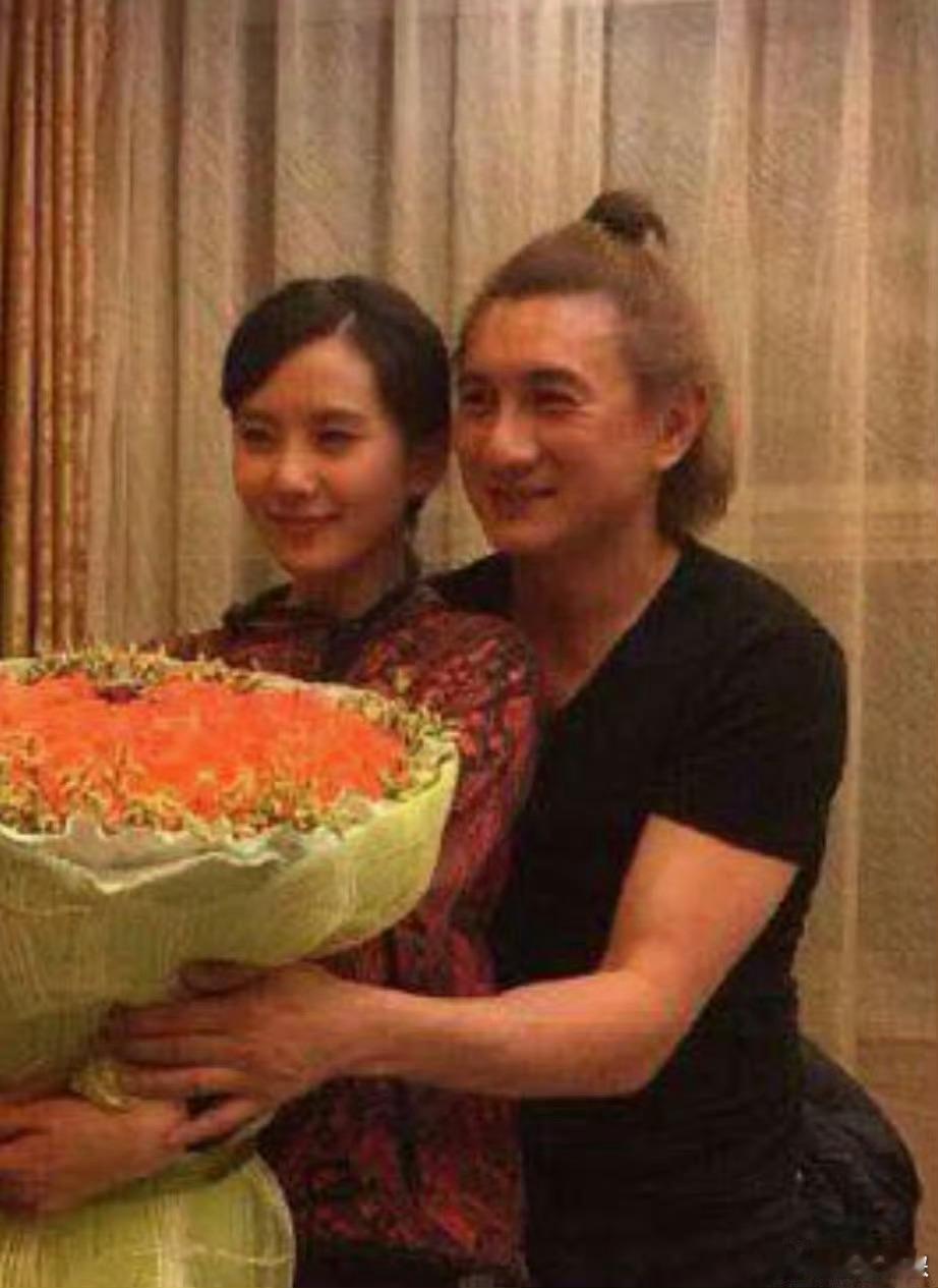 王大发曝吴奇隆刘诗诗已离婚 ，所以盲猜一波刘诗诗复出的时候就已经？ 