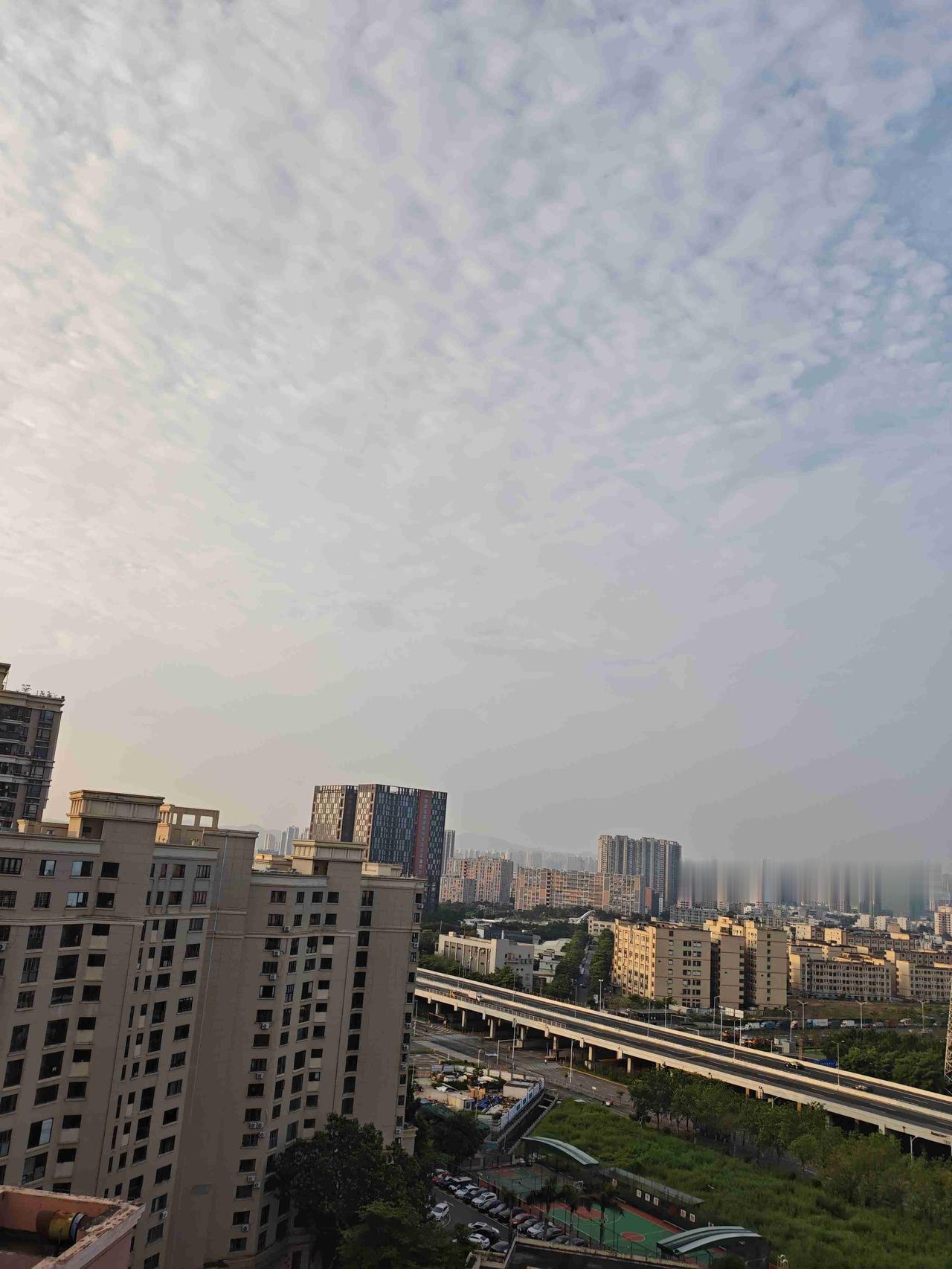 我的今日状态：😁轻松愉快
我这里的天气：🌤️多云：深圳今日多云，气温26度到
