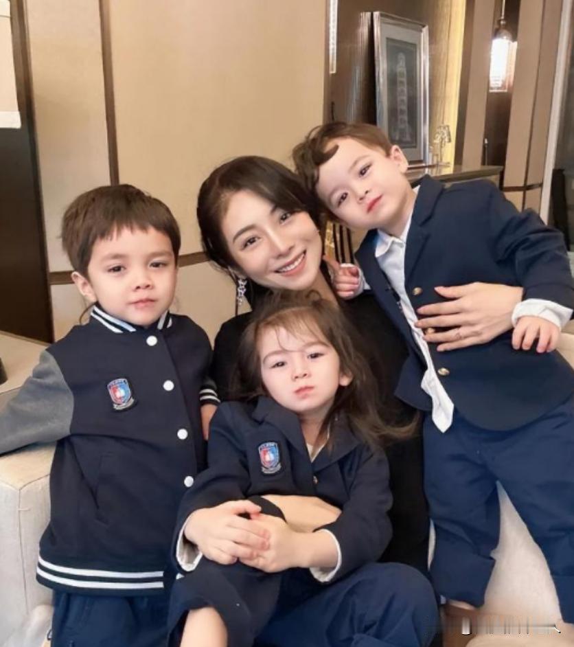 2018年，山东29岁女孩跑到泰国做试管婴儿，重金买下了一个英国人的精子，一口气