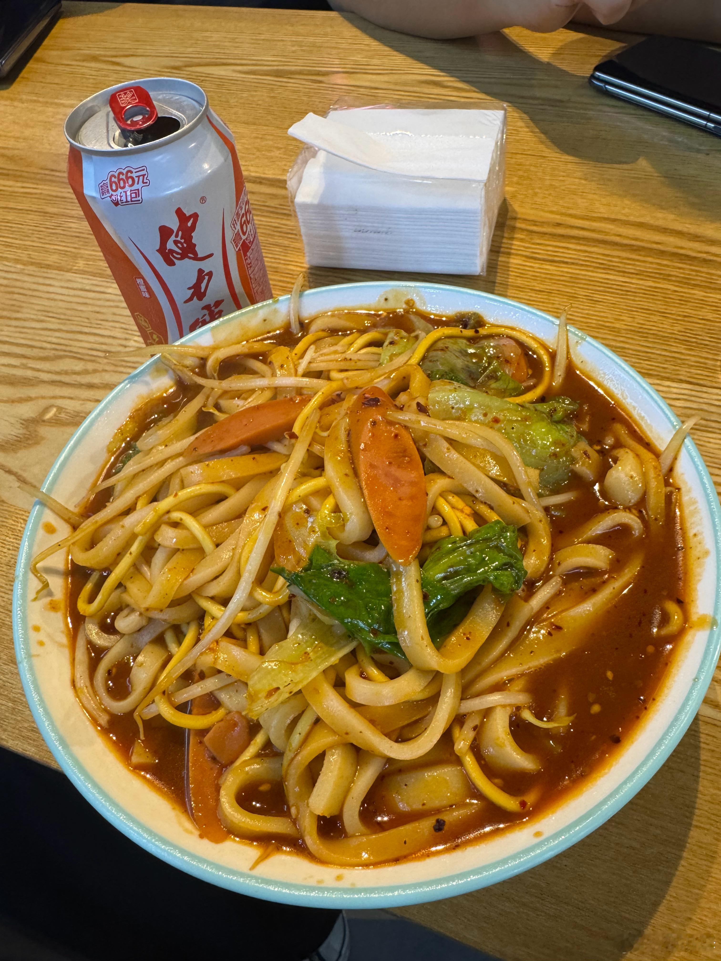 这几天是一粒米没沾啊[二哈]图1 张军米线的混炒图2 擦圪抖图3 三刚牛肉丸子面