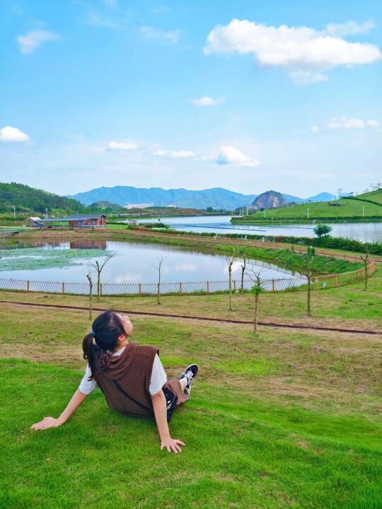 你敢信！拥有千亩草坪的游乐园 五一不排队❗️