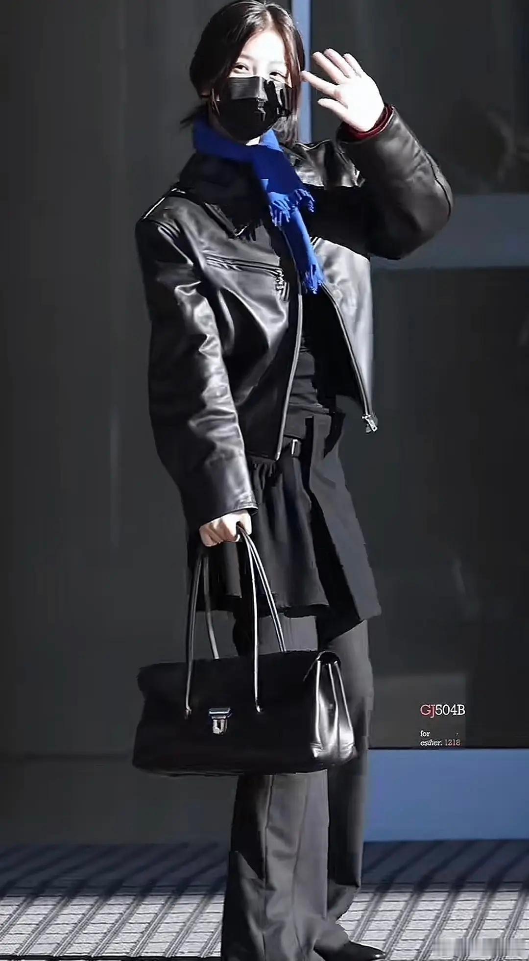 喜欢高妹长长的一条，屏幕都快装不下了😍 ​​​